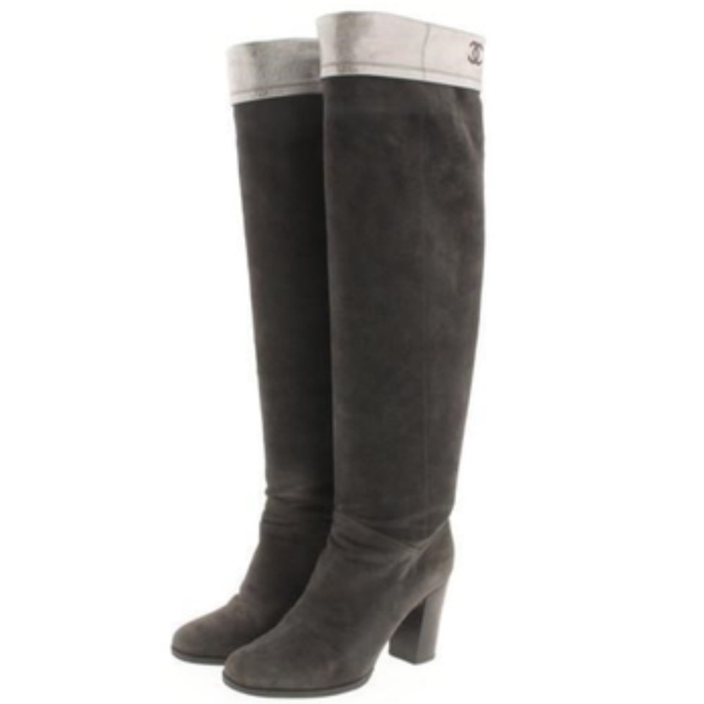 Vintage Chanel boots 👢